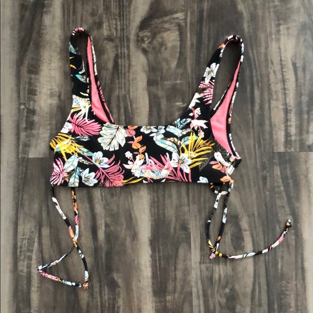 Bathing suit top